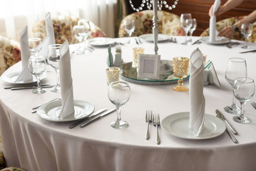 Decorated wedding banquet hall in classic style