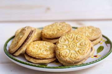 Sandwich biscuits, filled with chocolate 