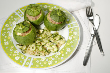 Zucchini ripieni al forno