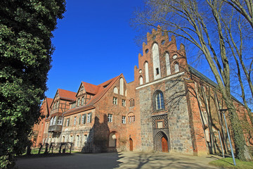 Obraz premium Kloster Stift zum Heiligengrabe: Westflügel (13. Jh.,Brandenburg)