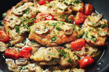 Delicious fresh chicken marsala, closeup