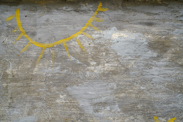 Kreidezeichnung auf Hausmauer