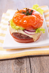 tomato,beef and cheese