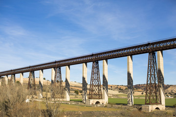 Metal bridge train