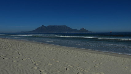 Bloubergstrand mit Blick auf den Tafelberg, Kapstadt, Südafrika