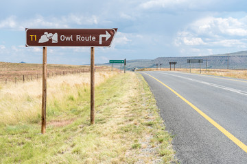 Road sign for scenic Owl Route to Nieu-Betesda