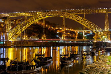 Porto. The Don Luis bridge at night.