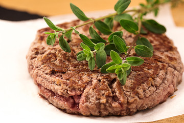 hamburger with marjoram