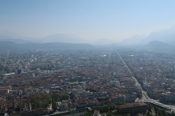 Vue sur Grenoble depuis la Bastille