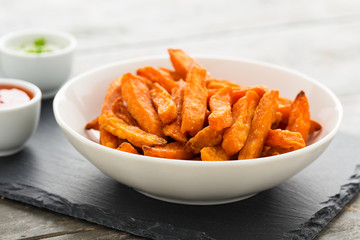 Süßkartoffelfritten - sweet potato frites