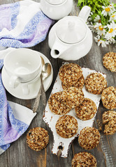 Oatmeal cookies with raisins