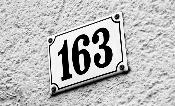 Hausnummer 163