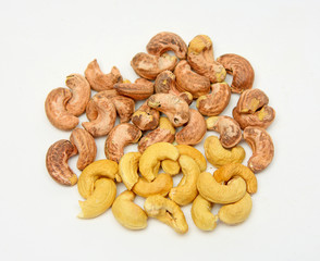 Fototapeta na wymiar cashew nut with peel on white background