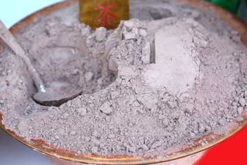 powdered tea