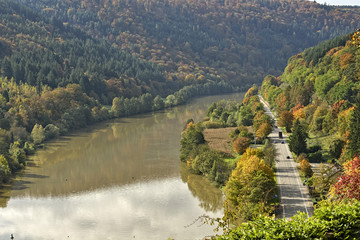 Droga wzdłuż rzeki Neckar © RegnumInvictum
