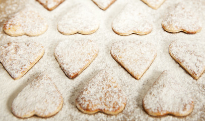 cookies en forme de cœur sucré