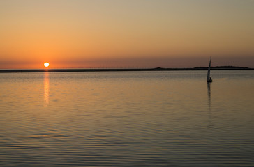 Sailing The Sunset 