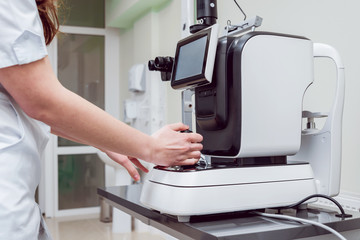 Refractometry. Keratometry. Refraction test. Optometry