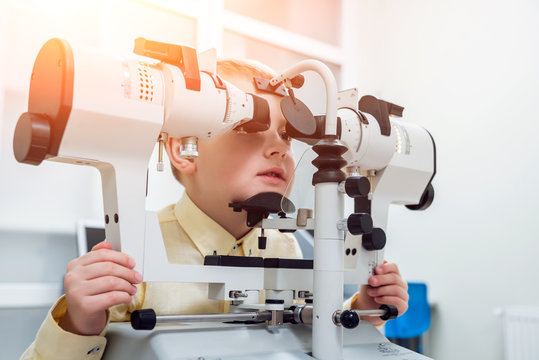 Synoptophore. Strabismus treatment. Squint test. Orthoptics.