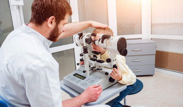 Synoptophore. Strabismus treatment. Squint test. Orthoptics.