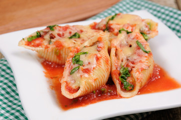 pasta conchiglioni shells stuffed meat mince