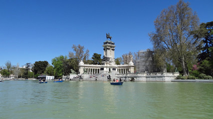 Fototapeta na wymiar Parque del Retiro, Madrid