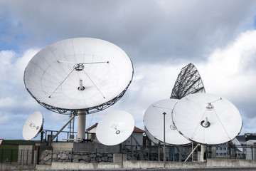 ANTENAS PARABOLICAS © marcantabrico