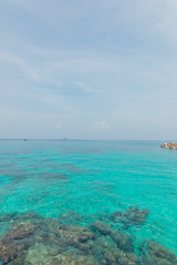 Fototapeta na wymiar Maiton private island blue paradise