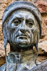 Fototapeta na wymiar Florenz, Statue am Dantehaus