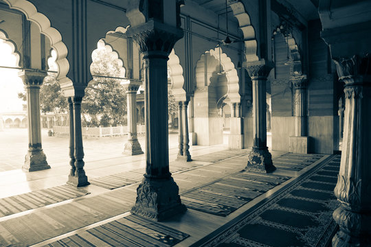 Fatehpuri Mosque, Old Delhi, India
