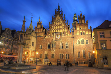 Fototapeta na wymiar Wrocław Ratusz stare miasto