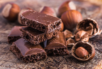 Chocolate bar/ chocolate bar pieces / nut chocolate/ chocolate background