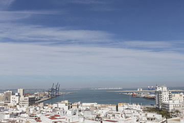 Obraz premium View of the historic center and port of Cadiz from the observation deck, take in Cadiz, Andalusia, Spain