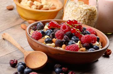 Oats nuts berries yogurt