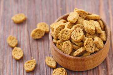 Croutons in bowl