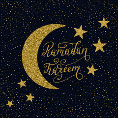 Naklejka premium Hand drawn Ramadan Kareem lettering with gold glitter texture.
