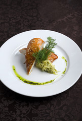 Fillet of chicken baked in sesame