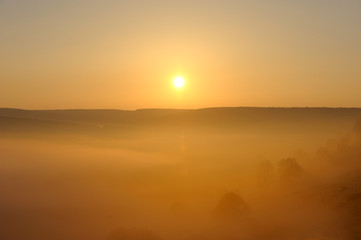 Nebelstimmung bei Sonnenaufgang