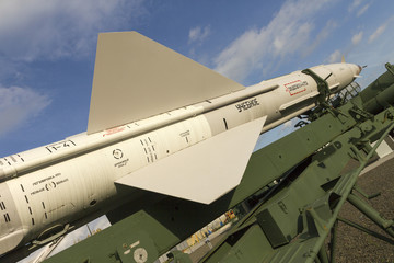 Missile launcher truck