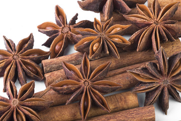 Cinnamon sticks anis stellate closeup