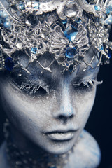 Mannequin in creative silver crown