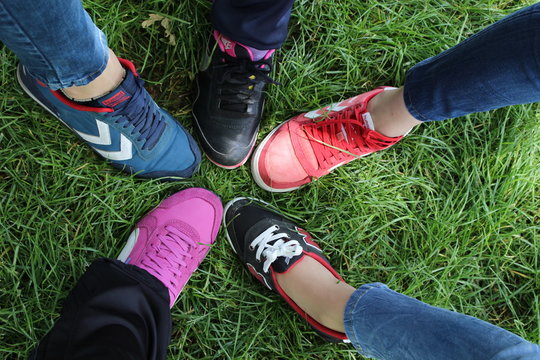 feet