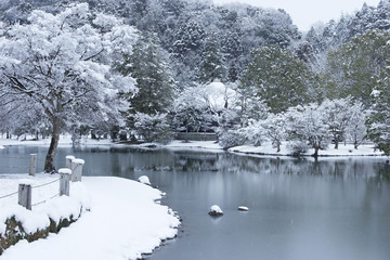 白水阿弥陀堂雪景色