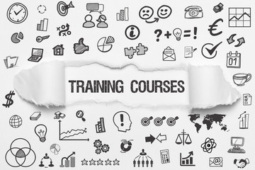 Training Courses / weißes Papier mit Symbole