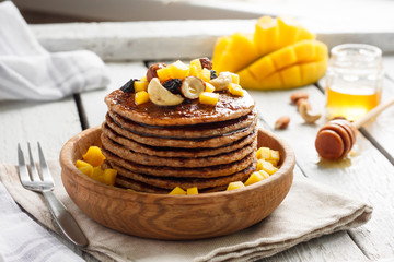 Vegan pancake with mango
