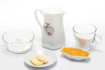 Napoleon dessert preparation : Custard cream ingredients