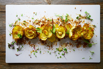 Artichoke roses with truffle and vinaigrette