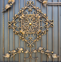 Forged flower decorative element gates Hammered gates.