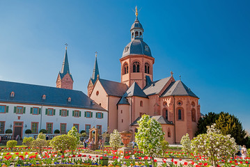 Einhard-Basilika in Seligenstadt am Main, Hessen - obrazy, fototapety, plakaty