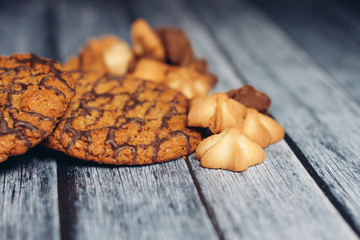 cookies cupcakes gingerbread on a wooden table